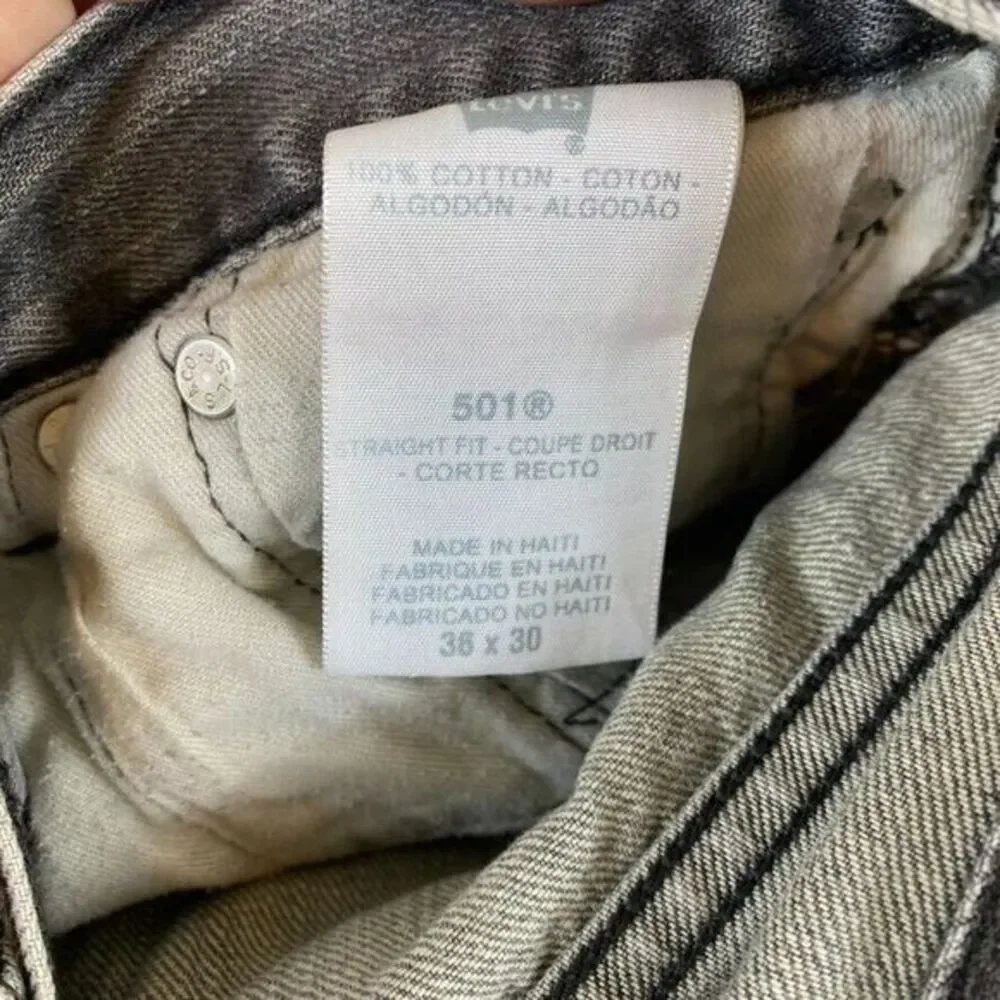 Levi's 501 Jeans Men's 36x 30 Sz Grey Button Fly Grey Straight‎ Leg Classic - Picture 11 of 14